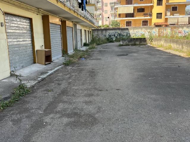 Garage or car box in Via Eduardo De Filippo, Casalnuovo di Napoli - Photo 1