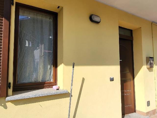 2-room flat in Piazza Giuseppe Mazzini, Castano Primo - Photo 1