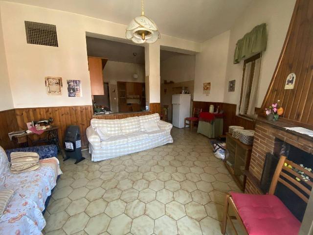 4-room flat in Via Lepanto, Pompei - Photo 1