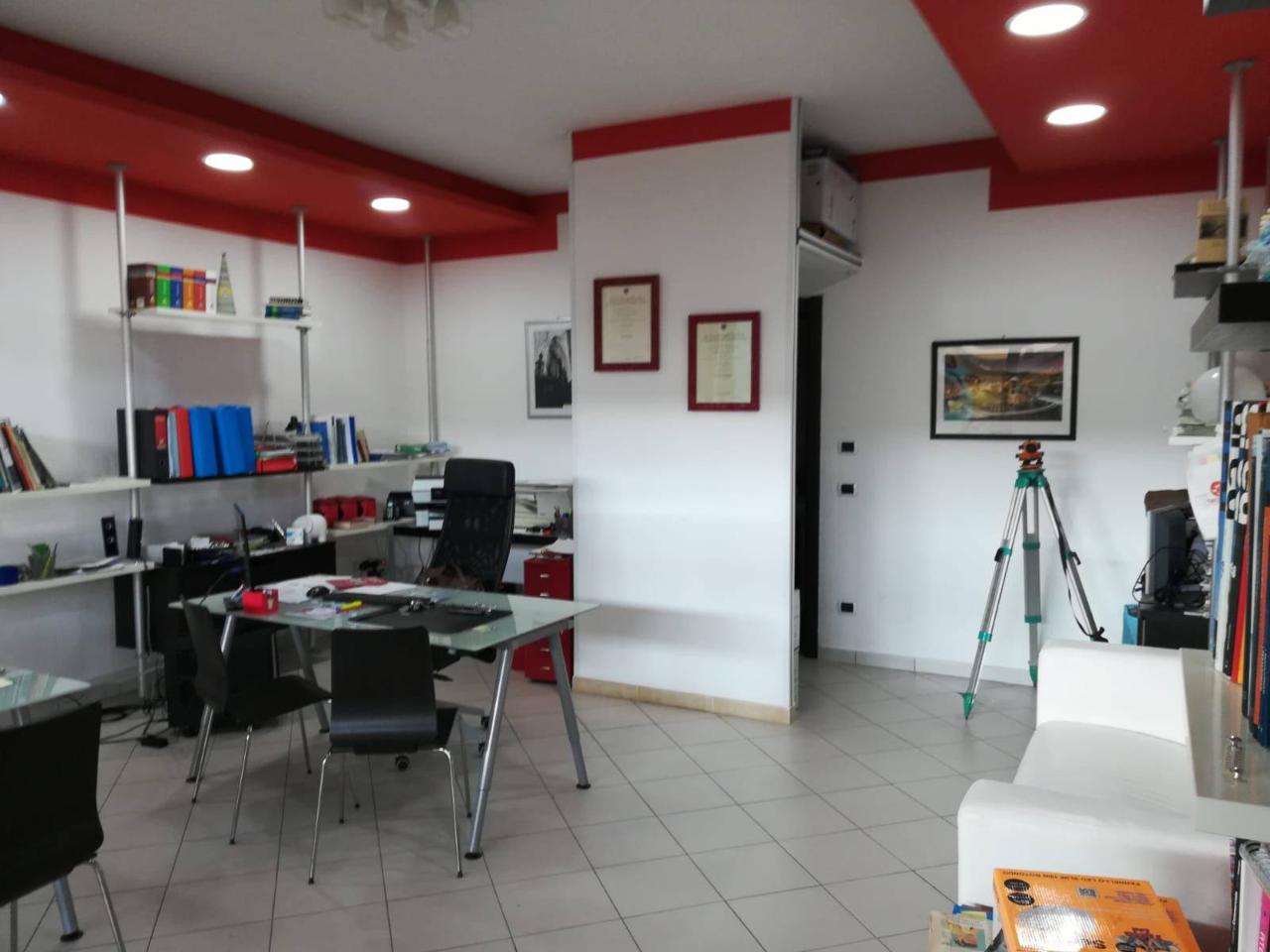 Ufficio condiviso in Via Enrico Berlinguer, Scafati, {3} - Foto 1