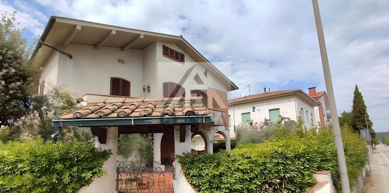 Villa in vendita a Santa Croce Sull'Arno
