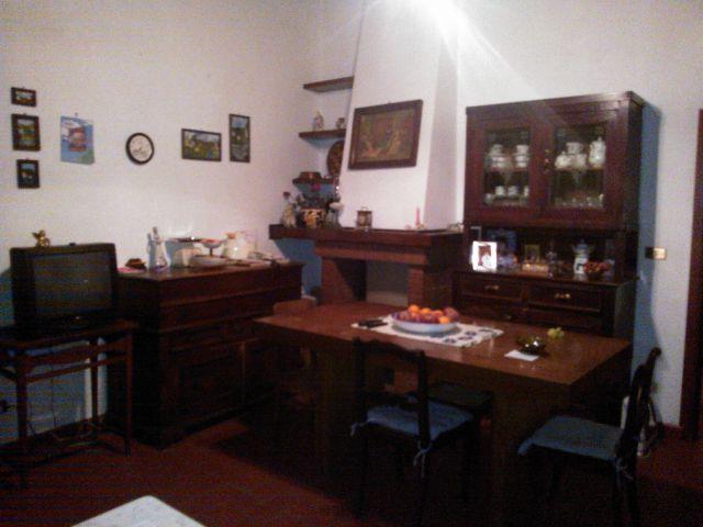 2-room flat in Via Nazionale 9-16, Lucca - Photo 1