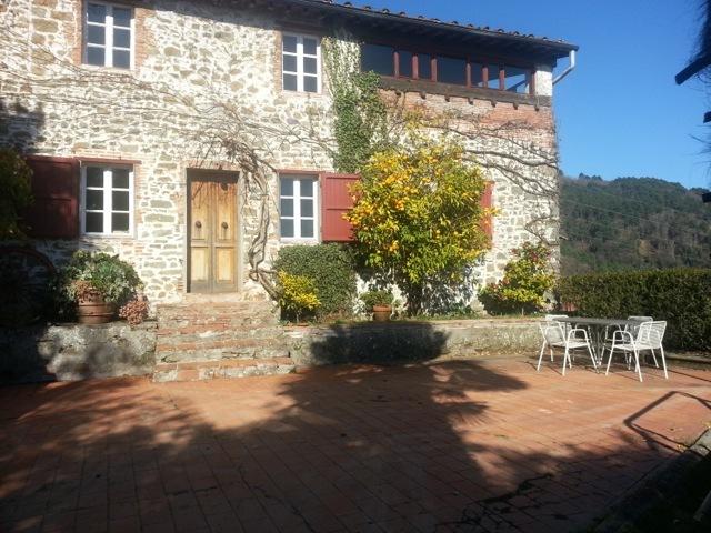 Country house or cottage in Via per Camaiore, Lucca - Photo 1