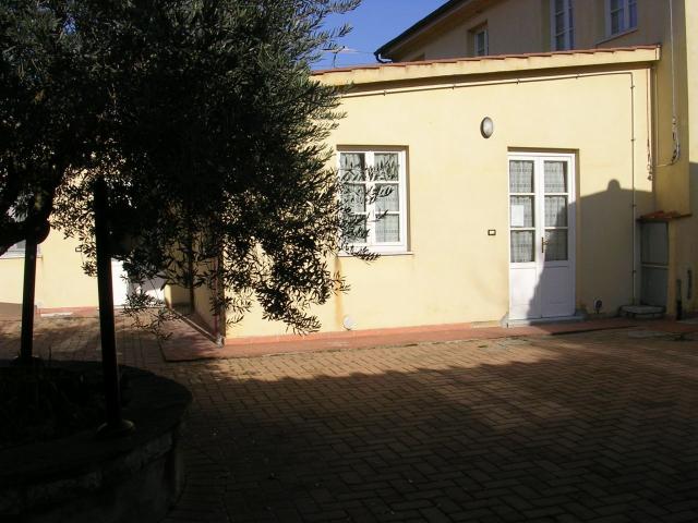 Country house or cottage in Via Romana, Capannori - Photo 1