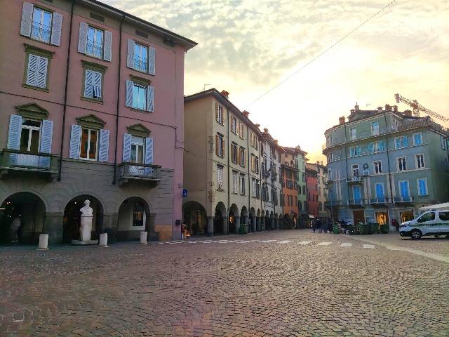 Geschäft in Via San Bernardino, Bergamo - Foto 1