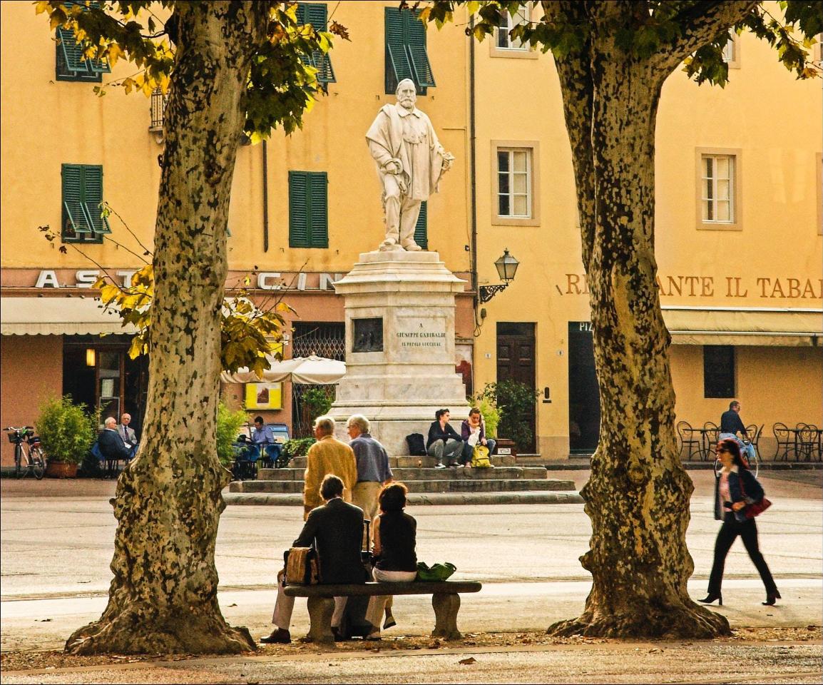 Esercizio commerciale in Via Nuova 12, Lucca, {3} - Foto 2