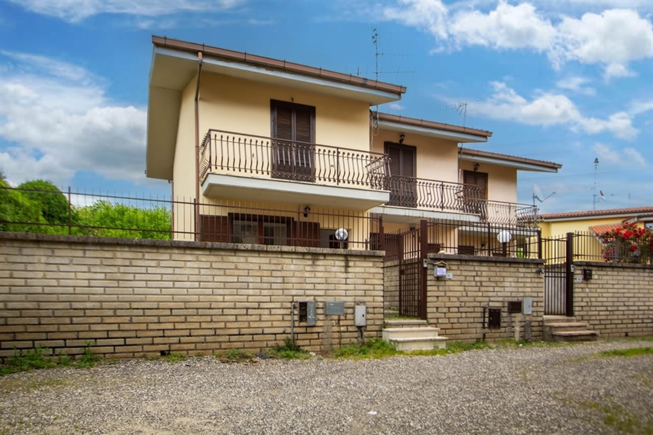 Villa trifamiliare in vendita a Labico