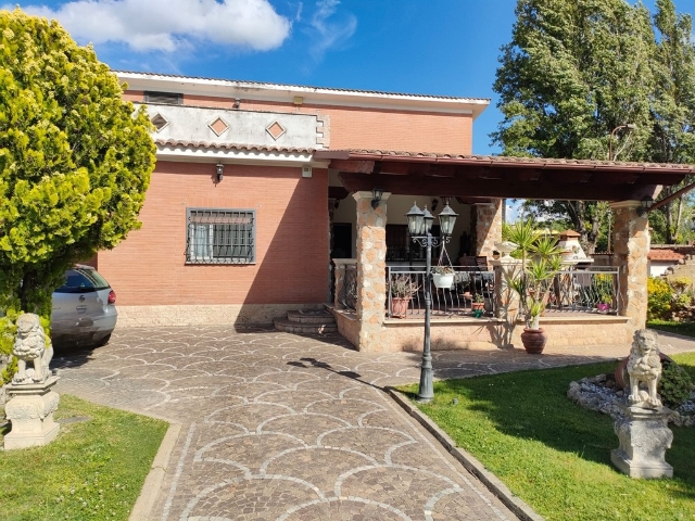 Villa in {3}, Via Piani di Corzano - Foto 1