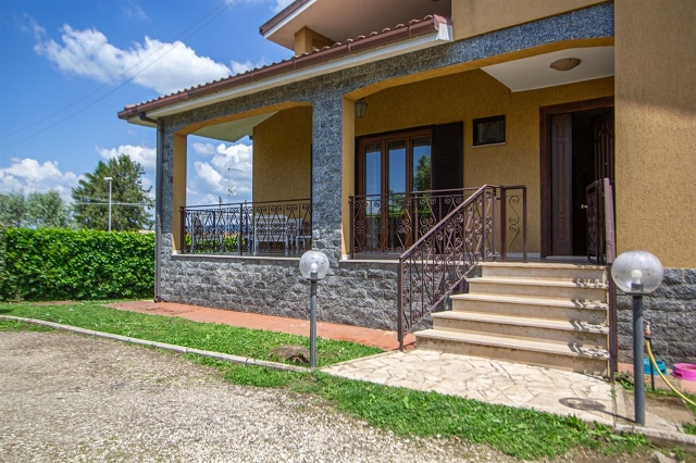 Villa in Via Volturno 12, Rocca Priora - Foto 1