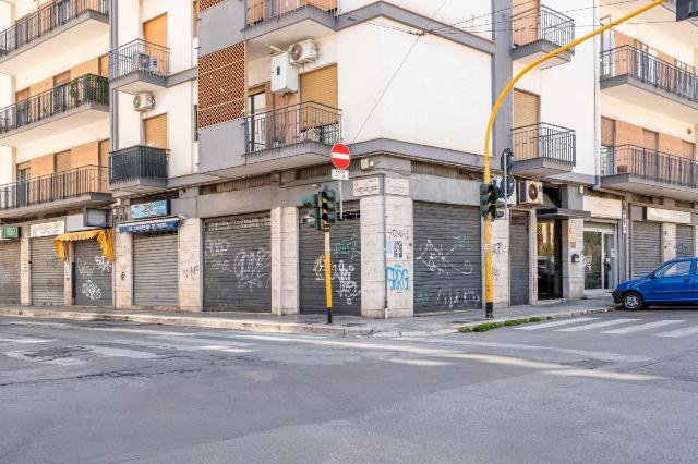 Negozio in {3}, Viale Antonio Meucci 2 - Foto 1