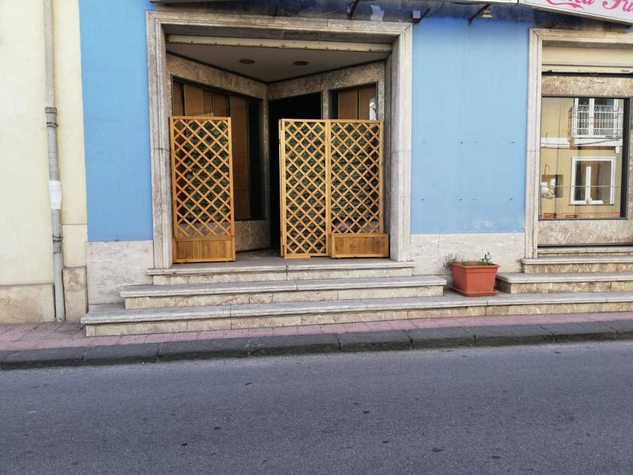 Negozio in Via Vittorio Emanuele 82, Giardini Naxos, {3} - Foto 2