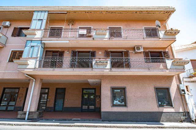 Vierzimmerwohnung in Via Nuova del Convento 63, Piedimonte Etneo - Foto 1