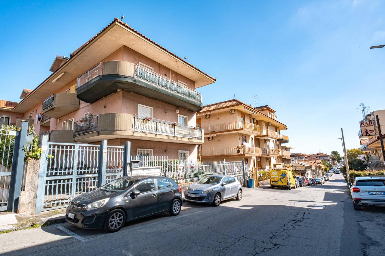 Appartamento in vendita a Aci Sant'Antonio