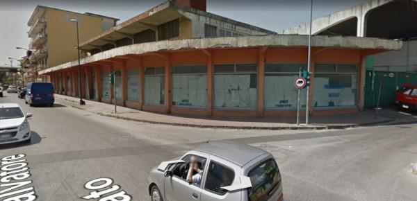 Negozio in Via Rettifilo al Bravo, Arzano, {3} - Foto 1