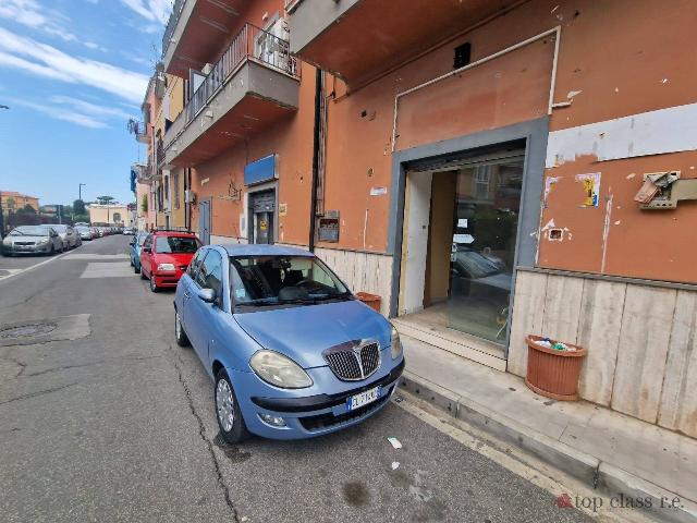 Shop in Via Luciano, Pozzuoli - Photo 1