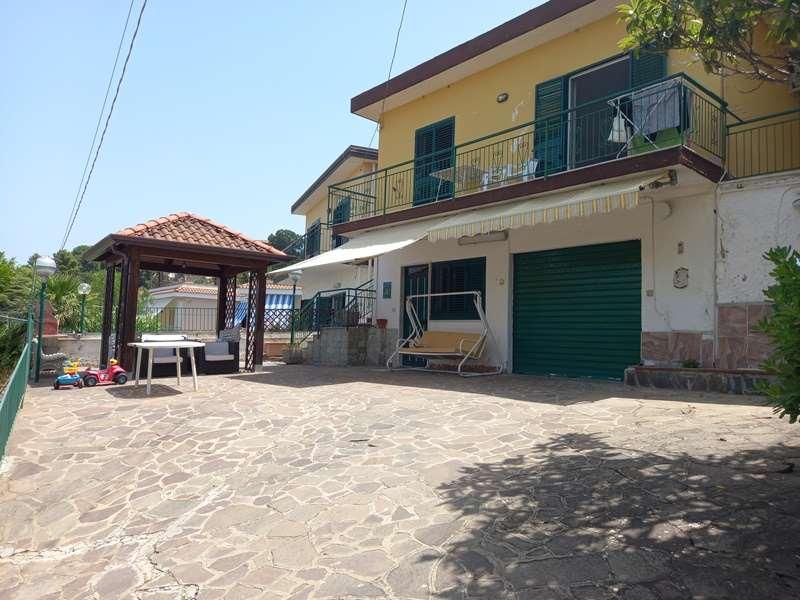 Porzione di villa in vendita a Castellabate