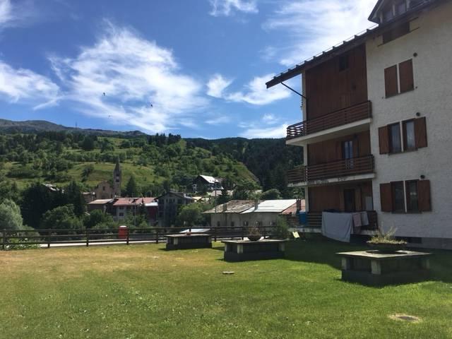 3-room flat in Viale III Alpini 8, Cesana Torinese - Photo 1