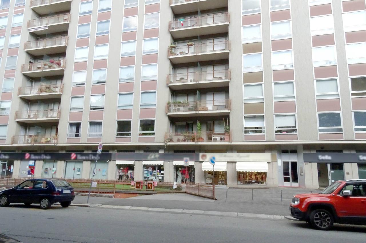 Magazzino in Corso Monte Cucco, Torino - Foto 1
