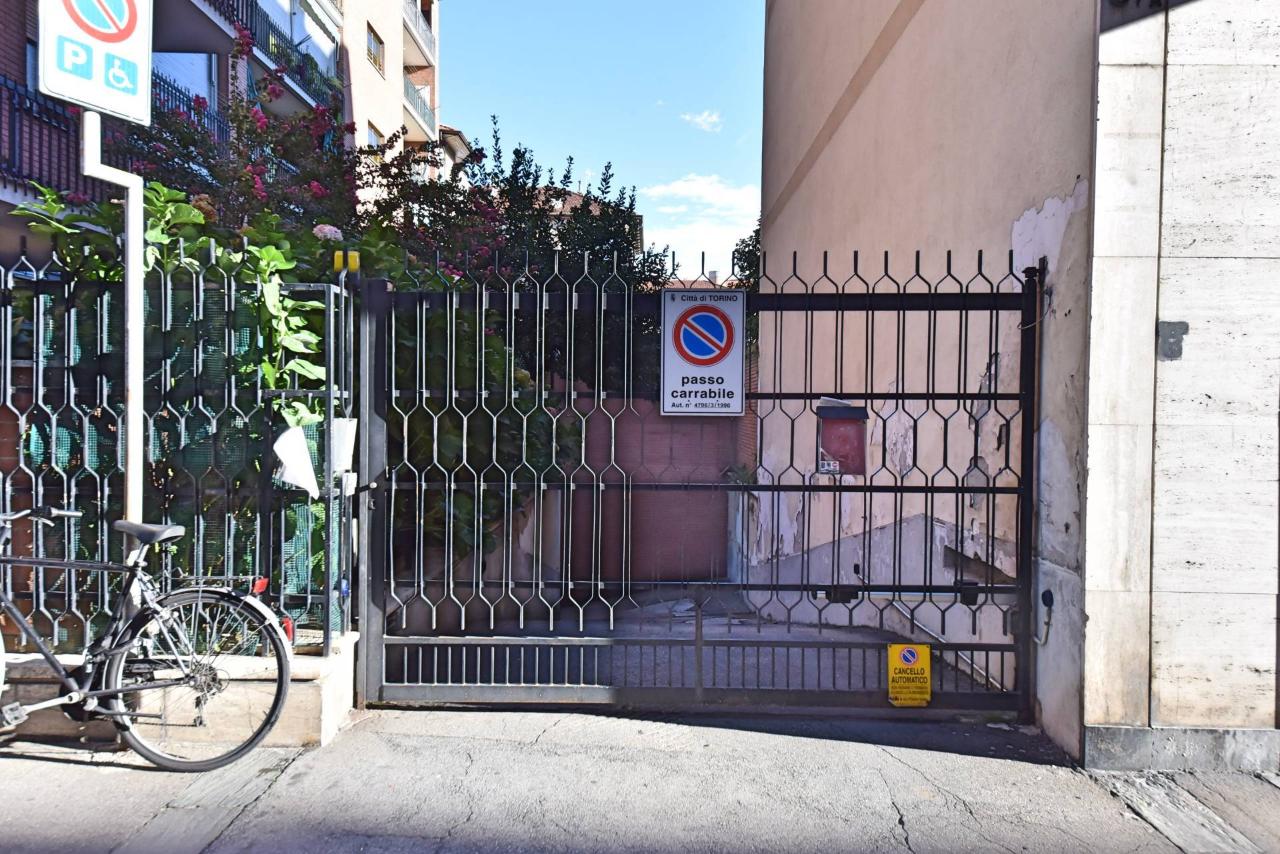Magazzino in Via Perrero 6, Torino - Foto 1