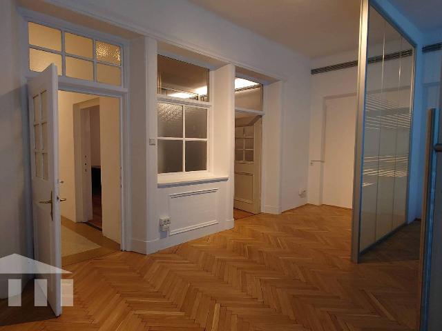 Shared office in {3}, Via Argentieri, 18, 39100 Bolzano Bz, Italia - Photo 1