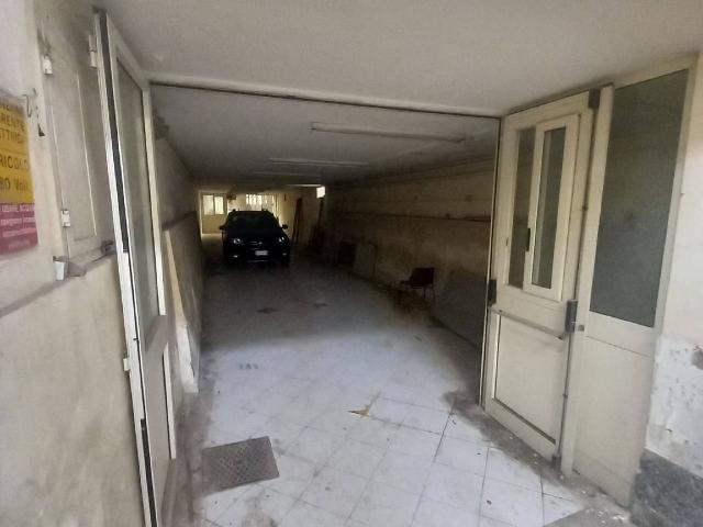 Magazzino in Via Macedonia 1, Somma Vesuviana - Foto 1