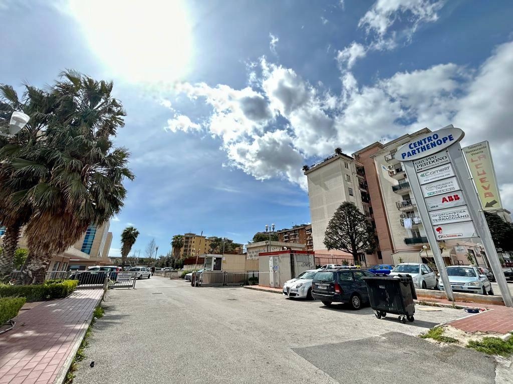 Ufficio condiviso in vendita a Casalnuovo Di Napoli