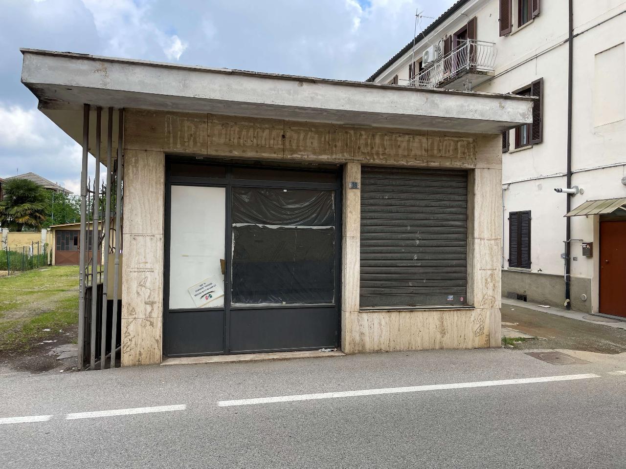 Negozio in Via Umberto I 39, Piscina, {3} - Foto 1