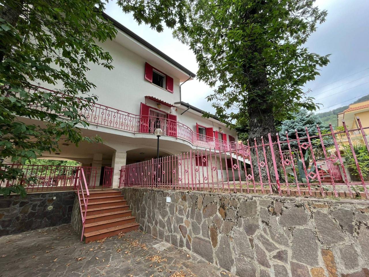 Villa in vendita a Roccamonfina