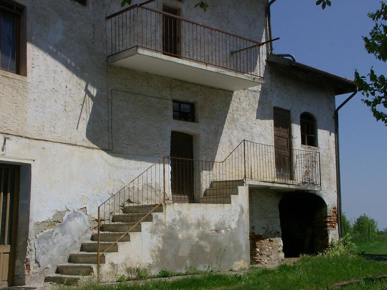Palazzo in vendita a Cuneo