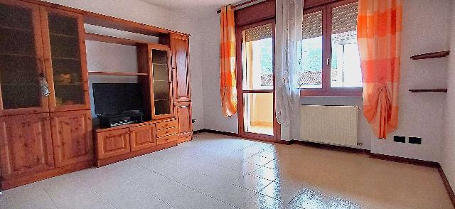 4-room flat in Via  Roma 1, Follina - Photo 1