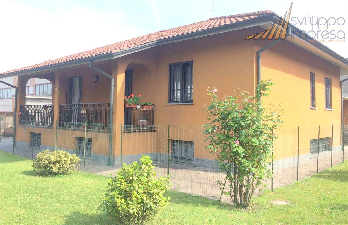 Capannone in Via Luigi Galvani 4, Burago Di Molgora, {3} - Foto 1