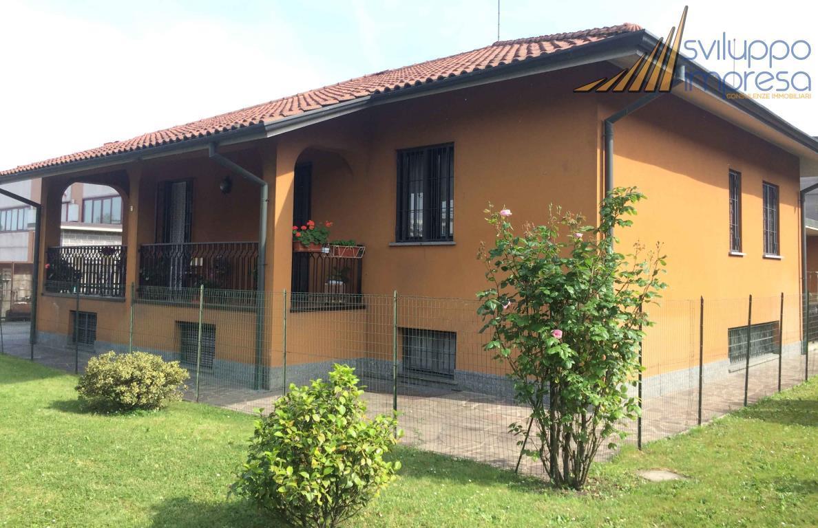 Villa in vendita a Burago Di Molgora