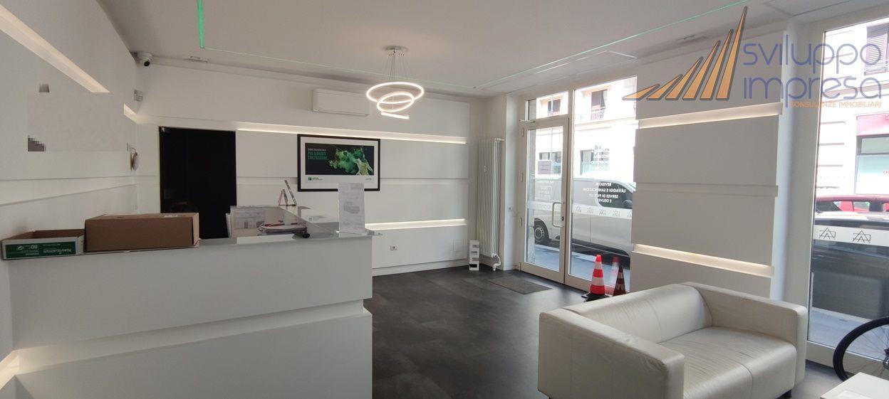 Negozio in Via San Gregorio 53, Milano, {3} - Foto 2