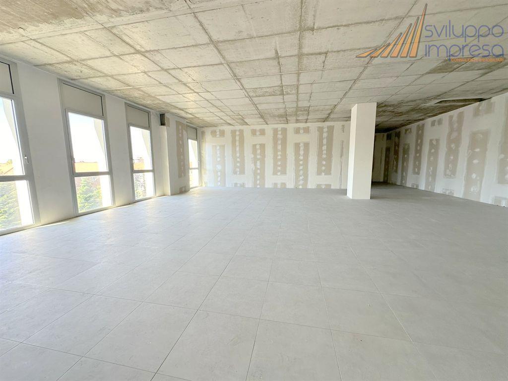 Ufficio in Via del Commercio 22, Busnago, {3} - Foto 2