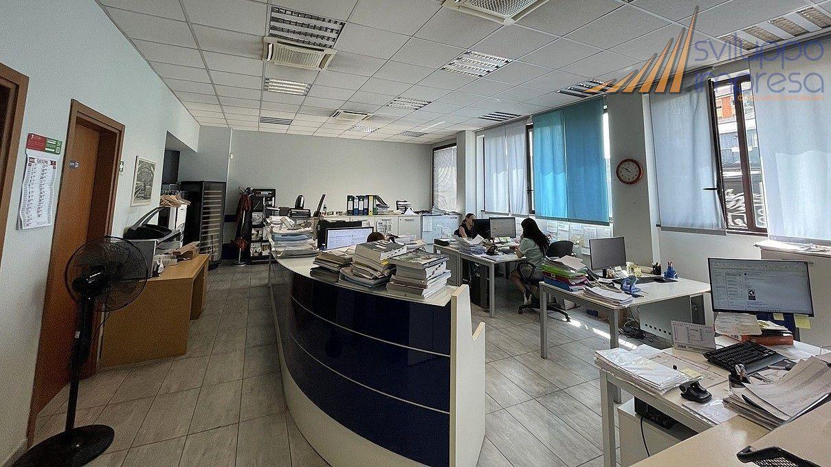 Ufficio in Via Luigi Cadorna 35, Cormano, {3} - Foto 2