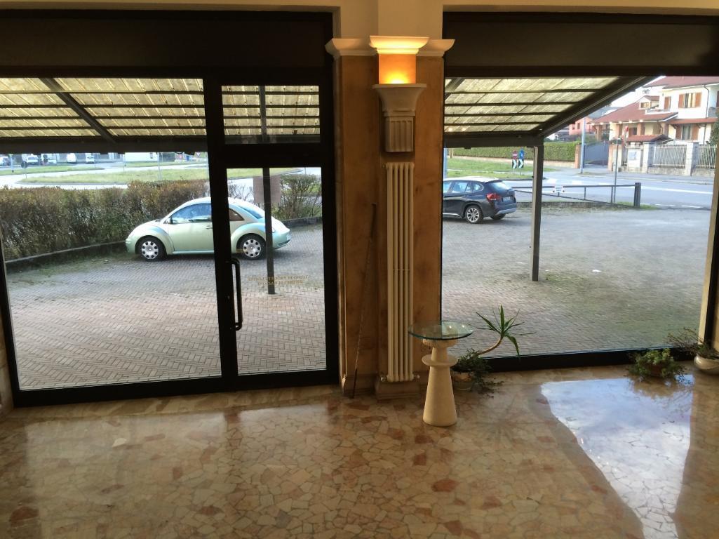Negozio in Via Vittorio Emanuele 47, Caponago, {3} - Foto 2
