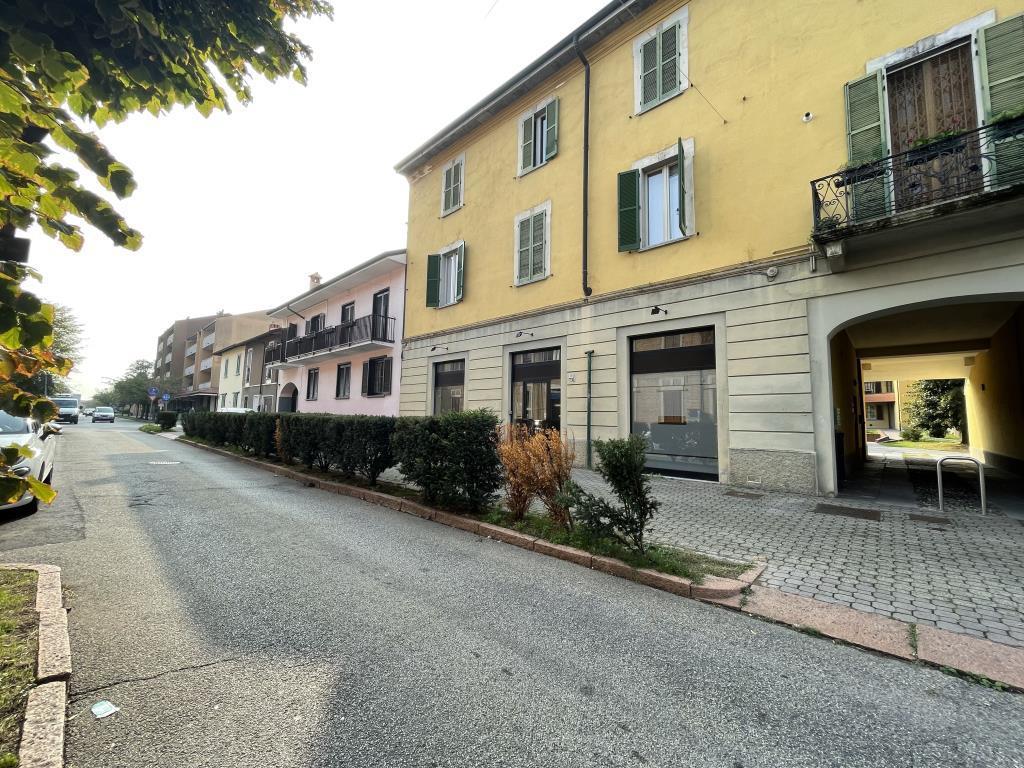 Negozio in Via Vittorio Veneto 16, Vittuone, {3} - Foto 2