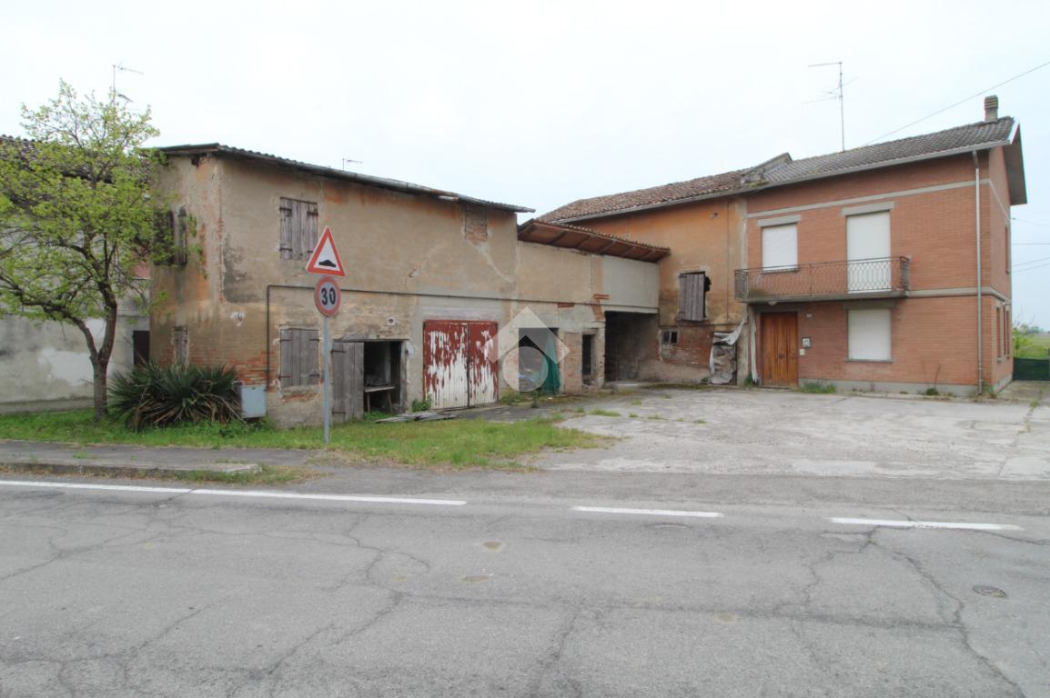 Casa indipendente in vendita a Cadelbosco Di Sopra