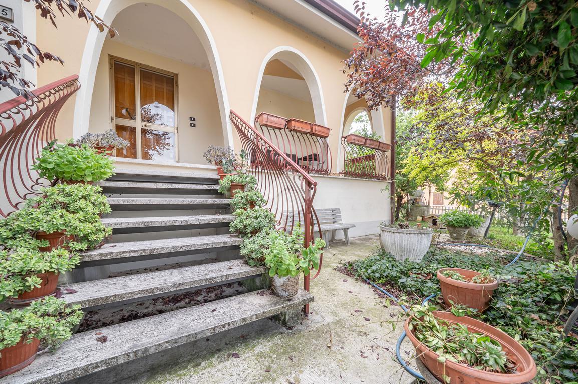 Villa in vendita a Cadelbosco Di Sopra
