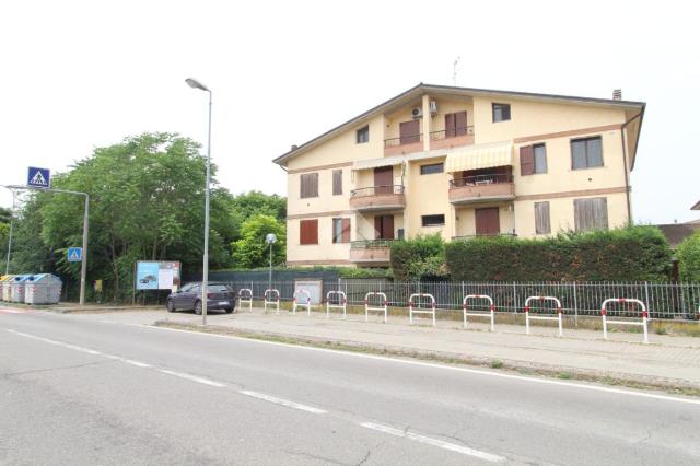 3-room flat in Via C. Colombo 93, Cadelbosco di Sopra - Photo 1