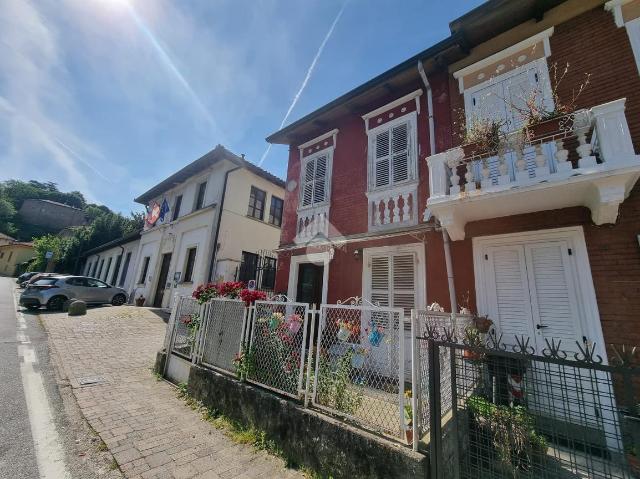 Detached house in Via Roma 11, Gassino Torinese - Photo 1