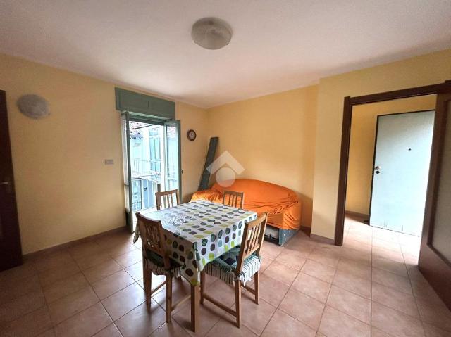 2-room flat in Via delle Scuole 7, Gassino Torinese - Photo 1