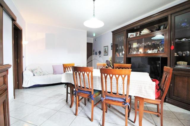 4-room flat in Via Vittime di Bologna 8, Brandizzo - Photo 1