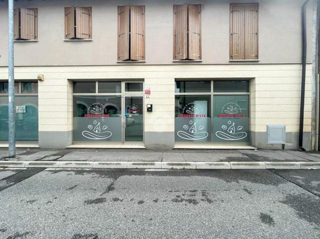 Negozio in Via della Vittoria 4, Ghedi - Foto 1