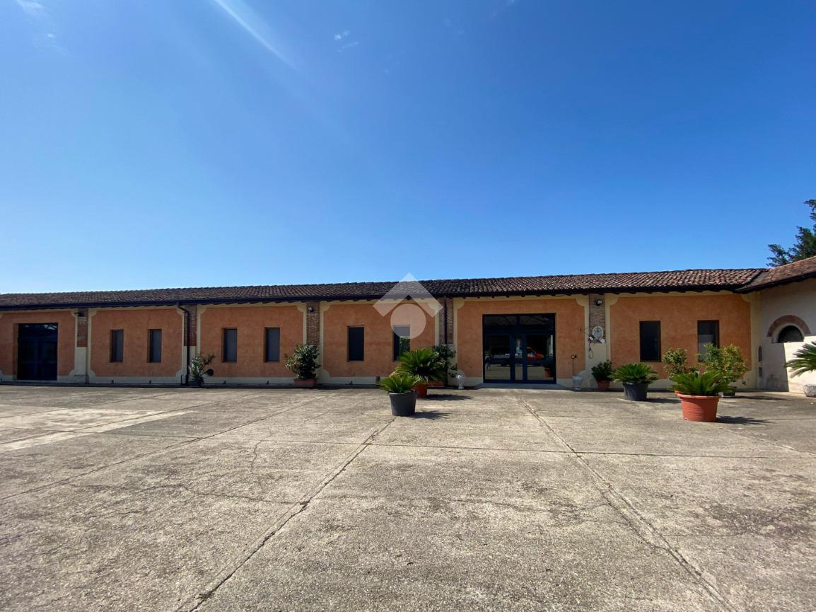 Palazzina commerciale in Cascina Vallate Sera 37, Verolanuova, {3} - Foto 2