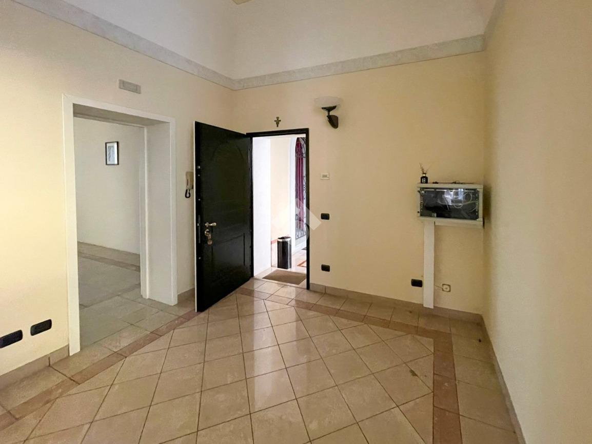 Negozio in Via Martiri della Libertà 8, Pralboino, {3} - Foto 2