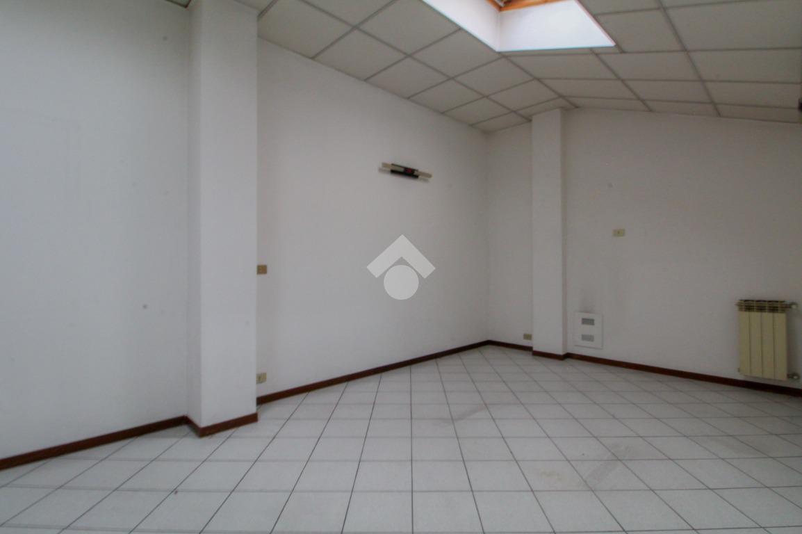 Ufficio in Via G. Garibaldi 2, Ghedi, {3} - Foto 2