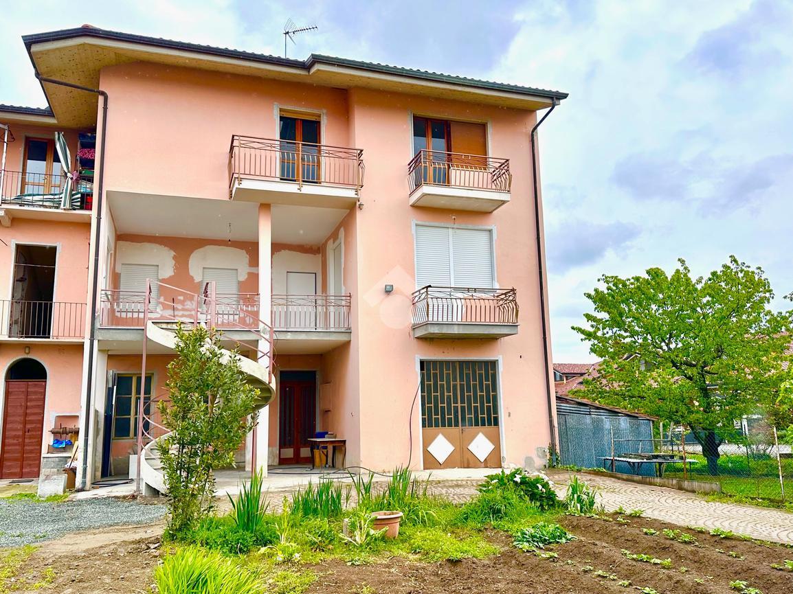 Casa indipendente in vendita a Villanova Canavese