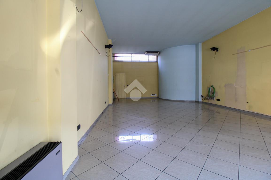 Ufficio in Via G. Matteotti 75, Palazzolo Sull'Oglio, {3} - Foto 2