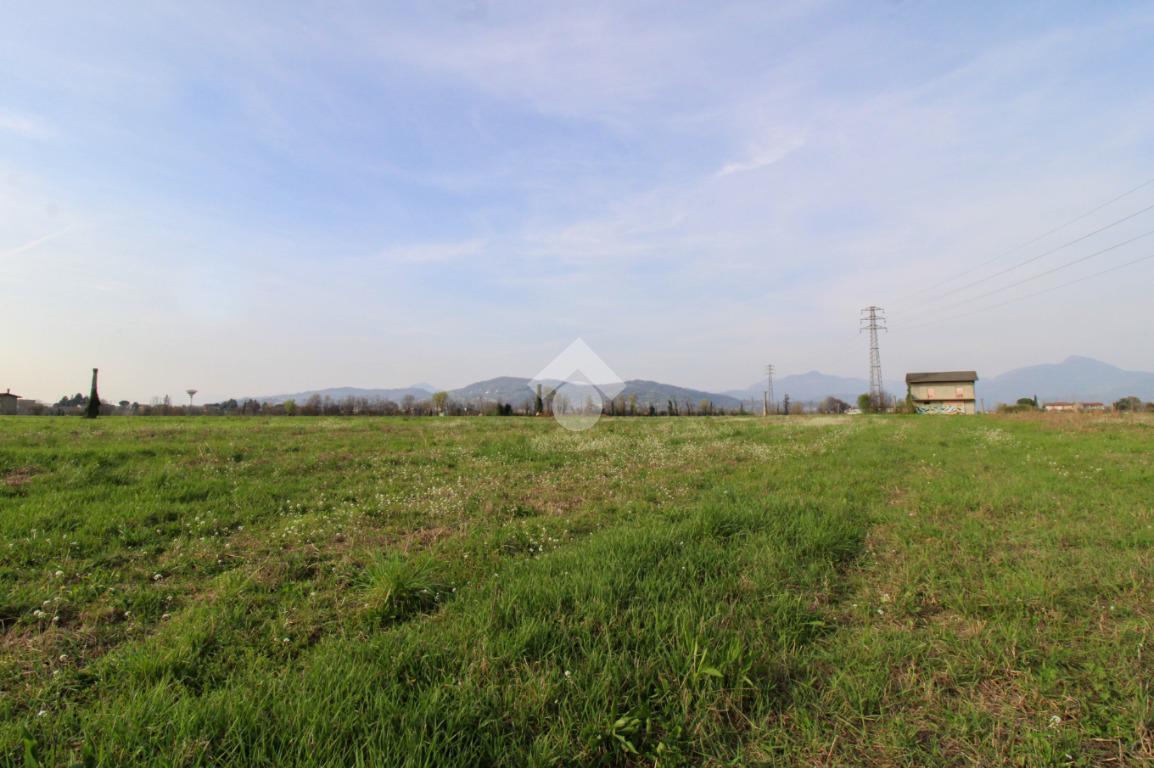 Terreno agricolo in vendita a Palazzolo Sull'Oglio